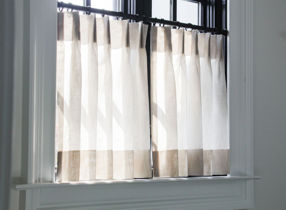 Cafe Curtains installed on River Bluff
