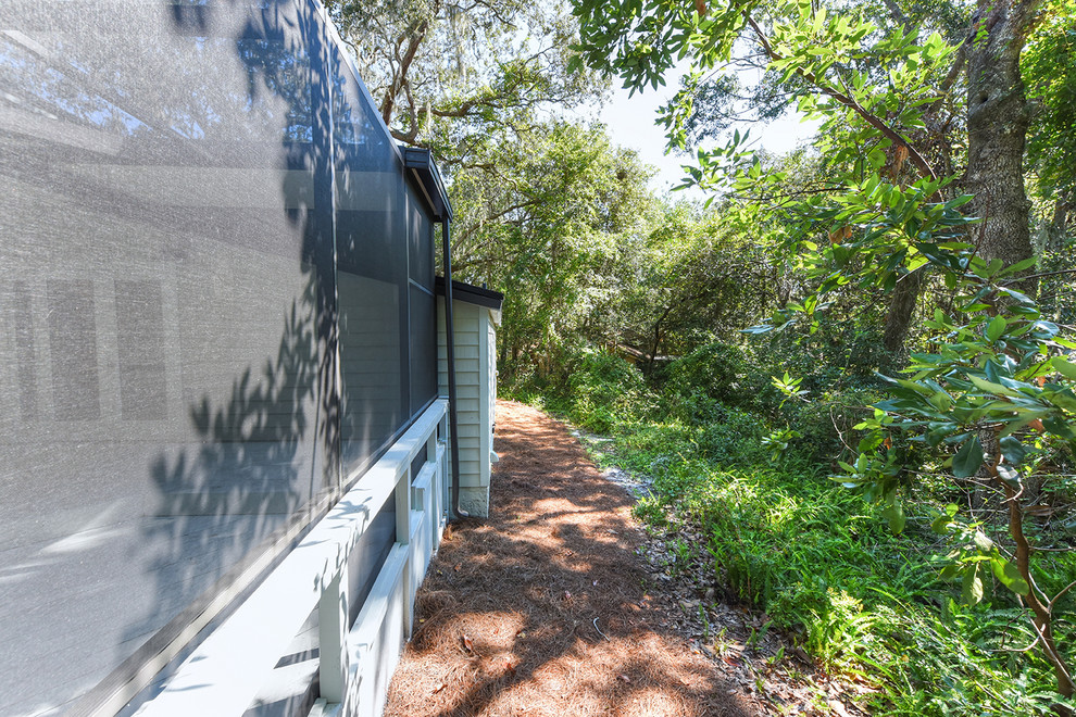 Hidden Hills Dr.