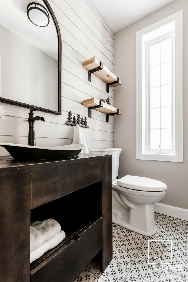 Photo of a small traditional 3/4 bathroom in Montreal with flat-panel cabinets, dark wood cabinets, a two-piece toilet, beige walls, porcelain floors, a vessel sink, wood benchtops, beige floor, brown benchtops, a single vanity, a freestanding vanity and planked wall panelling.
