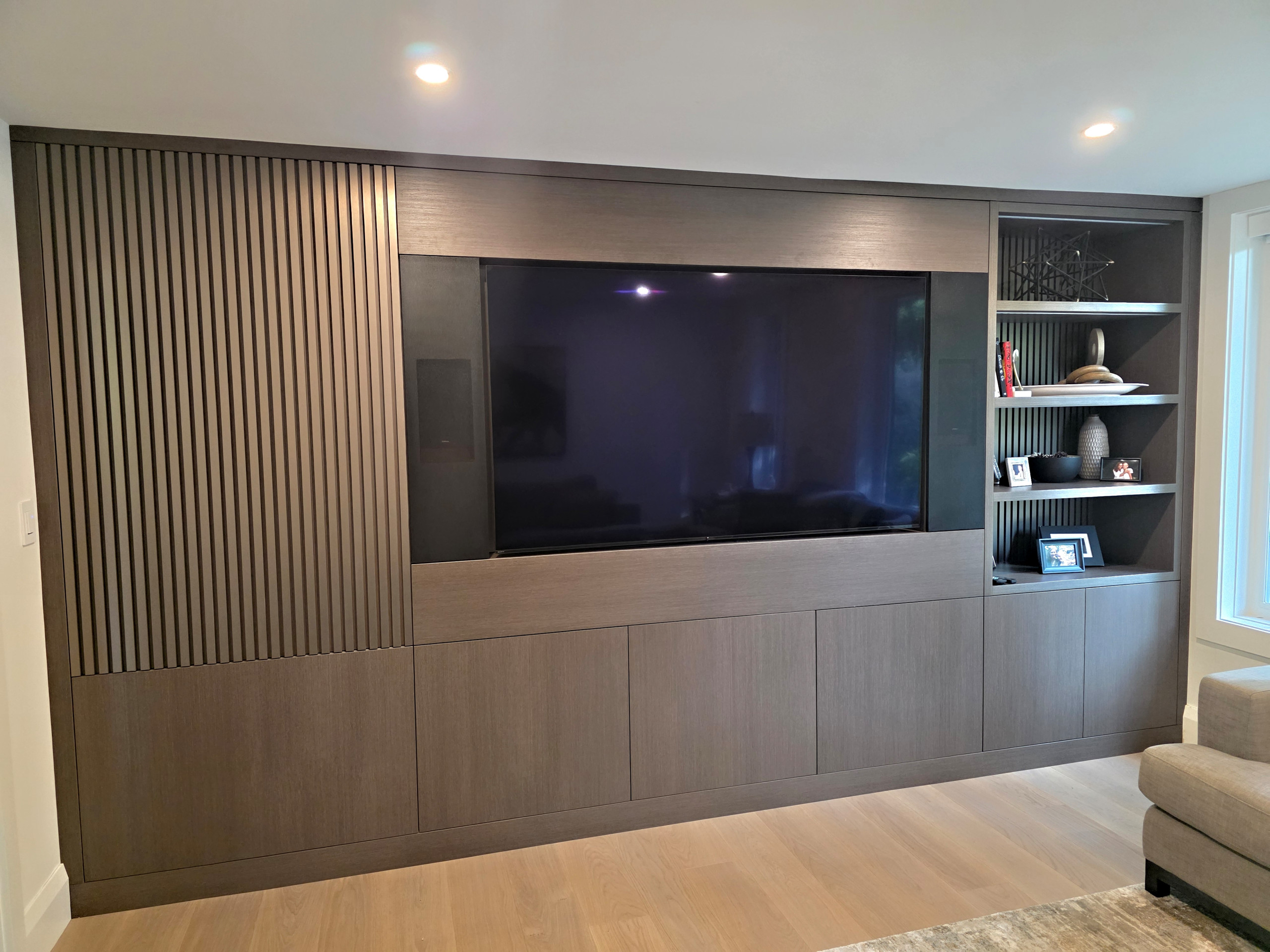 LEE ANNE TV UNIT