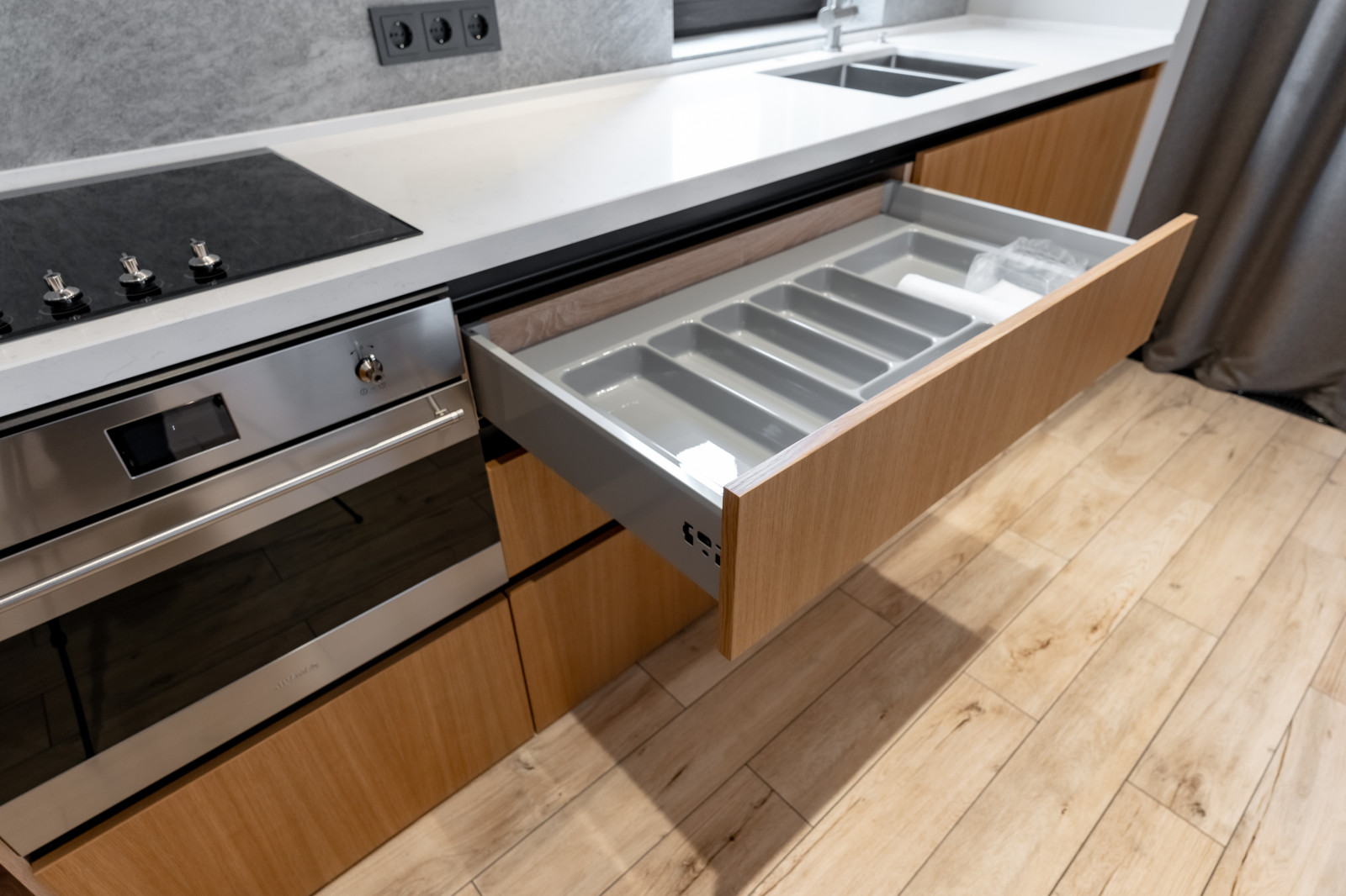 Фасады с профилем Gola