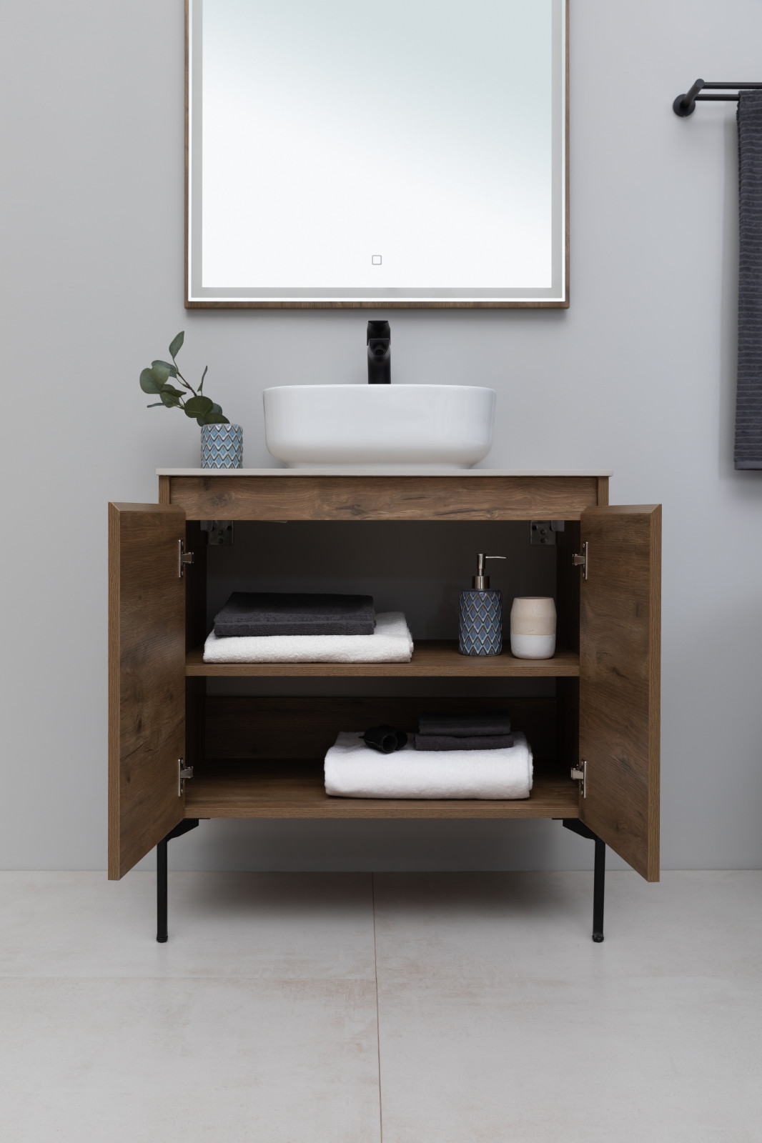 Тумба для ванной комнаты с полочками