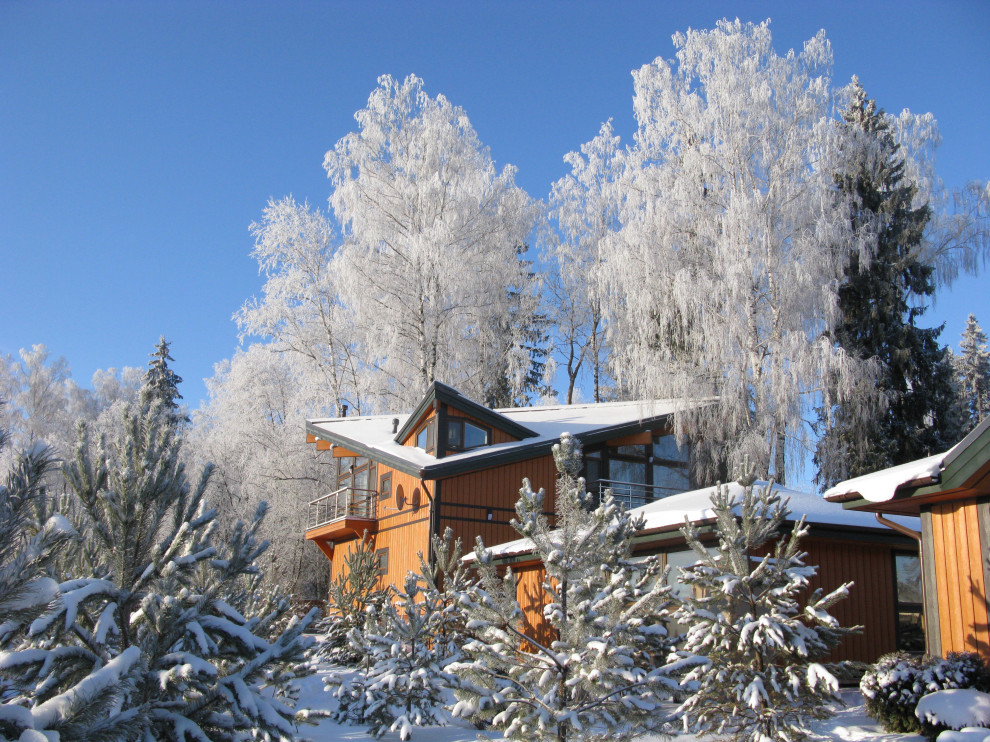 Дача в Подмосковье Pine's Color