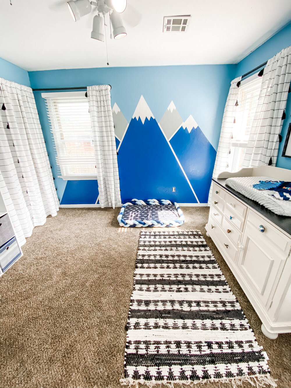 Hendrix's Aztec Mountain Nursery