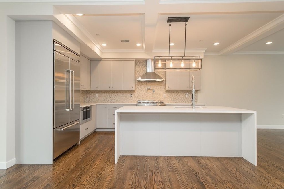 Example of a transitional kitchen design in Boston