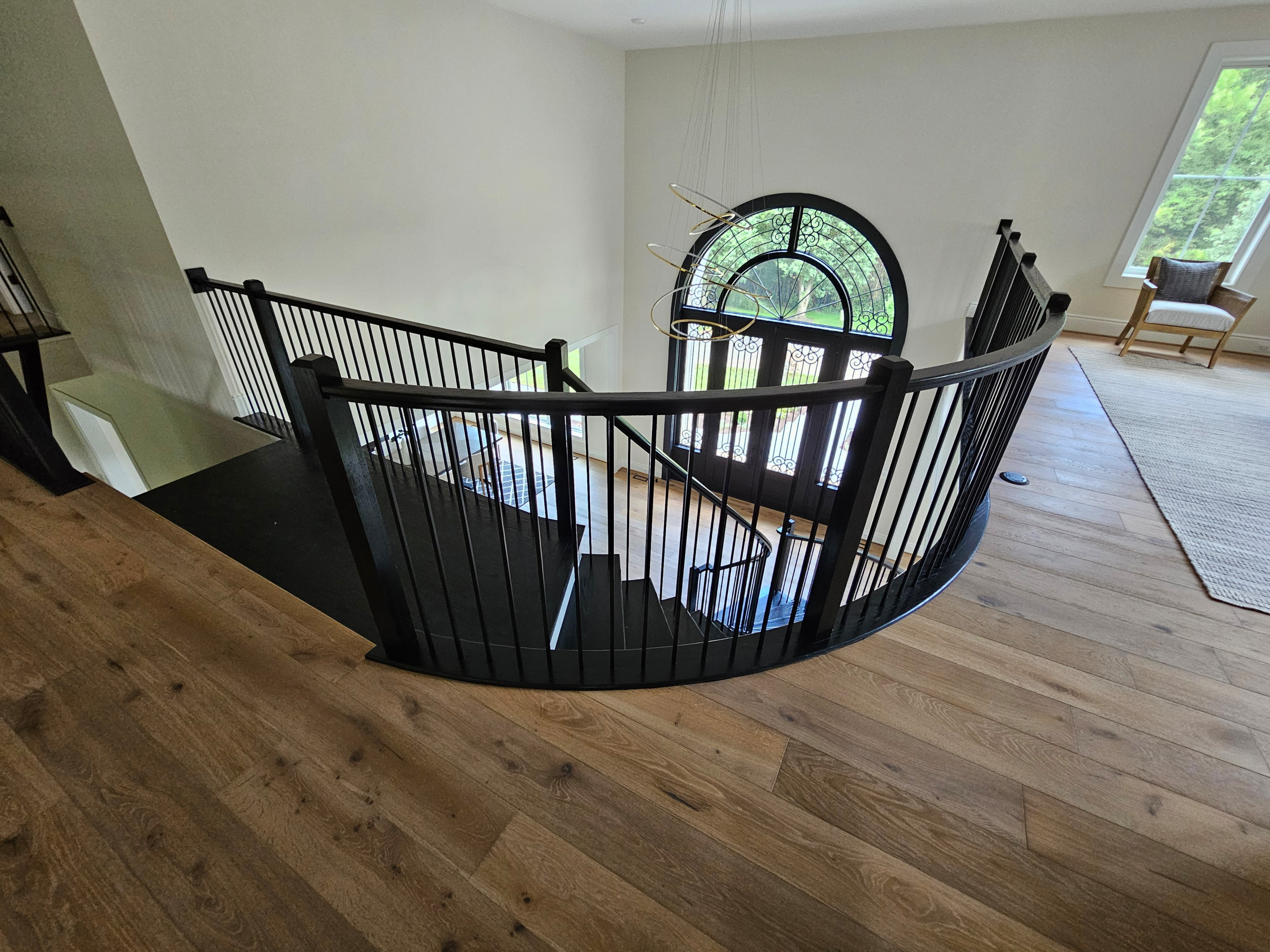Elegant Curve Elevates Modern Design, Mclean, VA 22101
