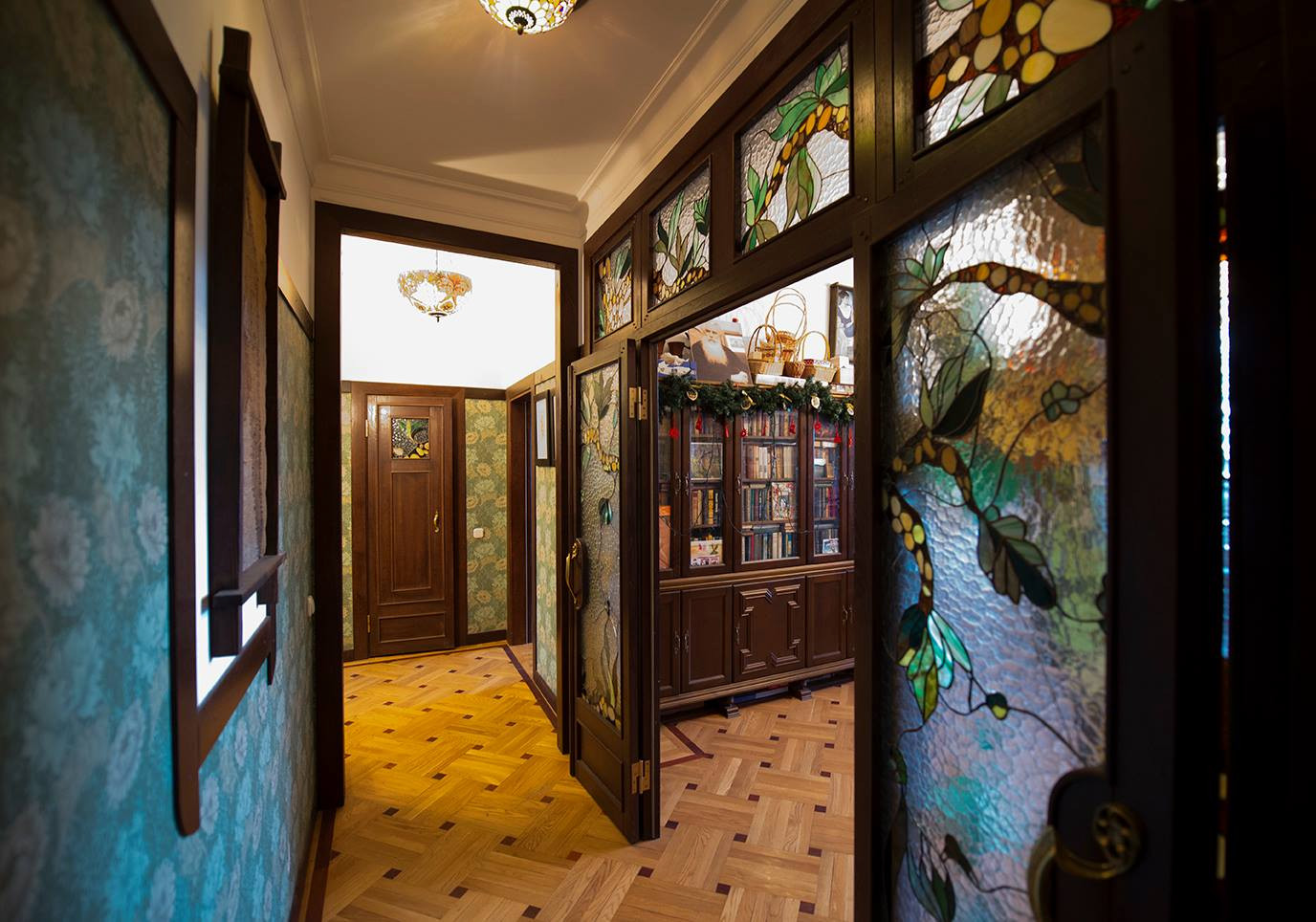 "Старая московская Квартира в стиле Arts & Crafts"