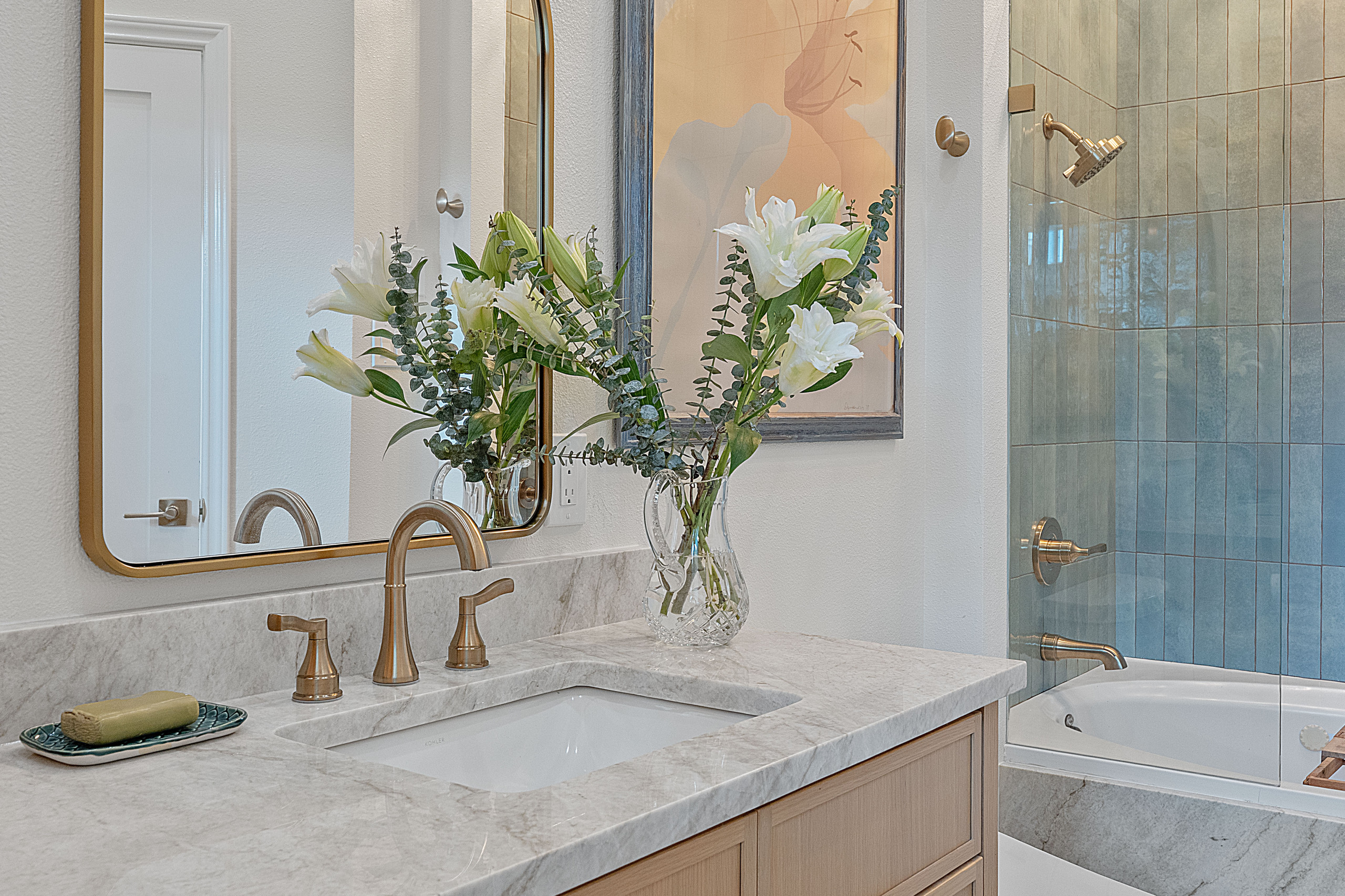 Villas on Lake Travis - Bathroom