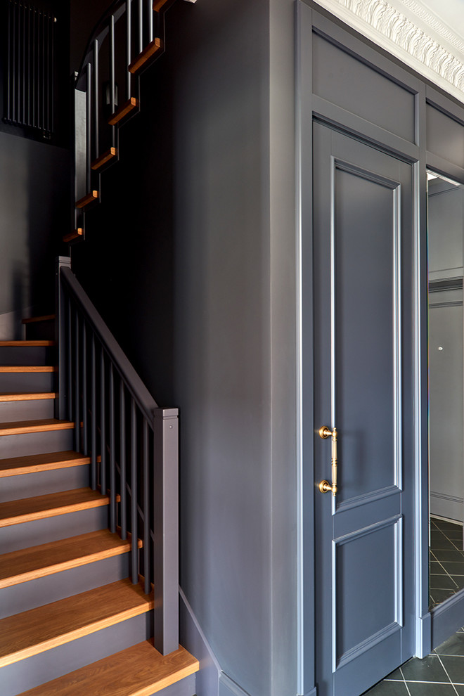 Дом в поселке Британика