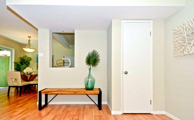 Vista CA transitional home staging