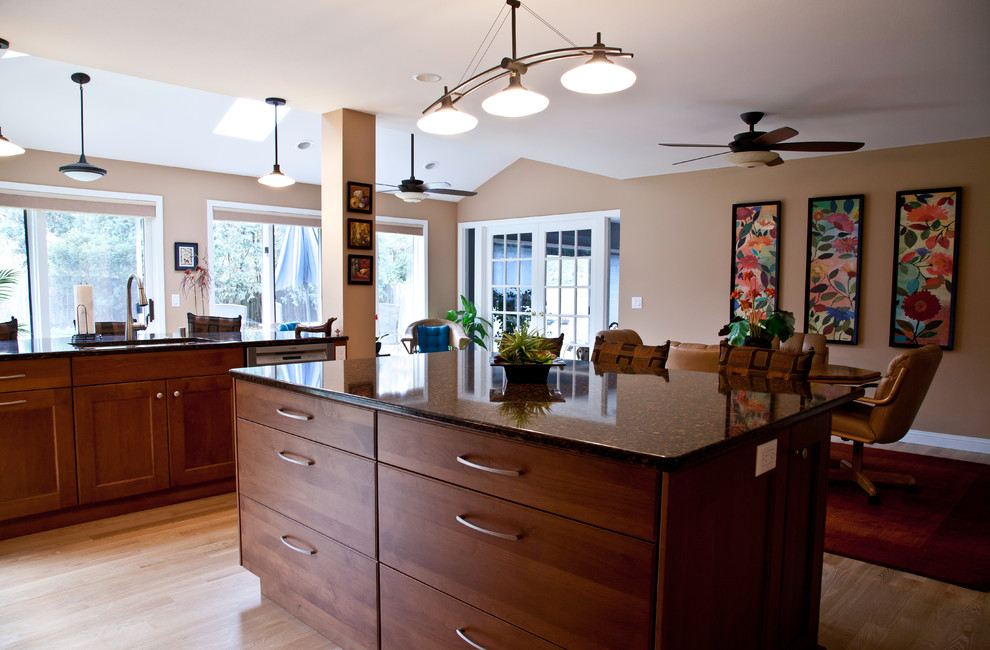 Kitchen - transitional kitchen idea