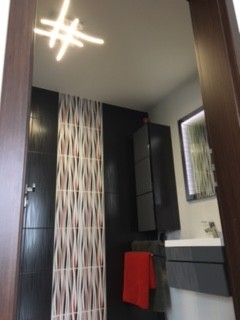 Example of a minimalist home design design in Chicago