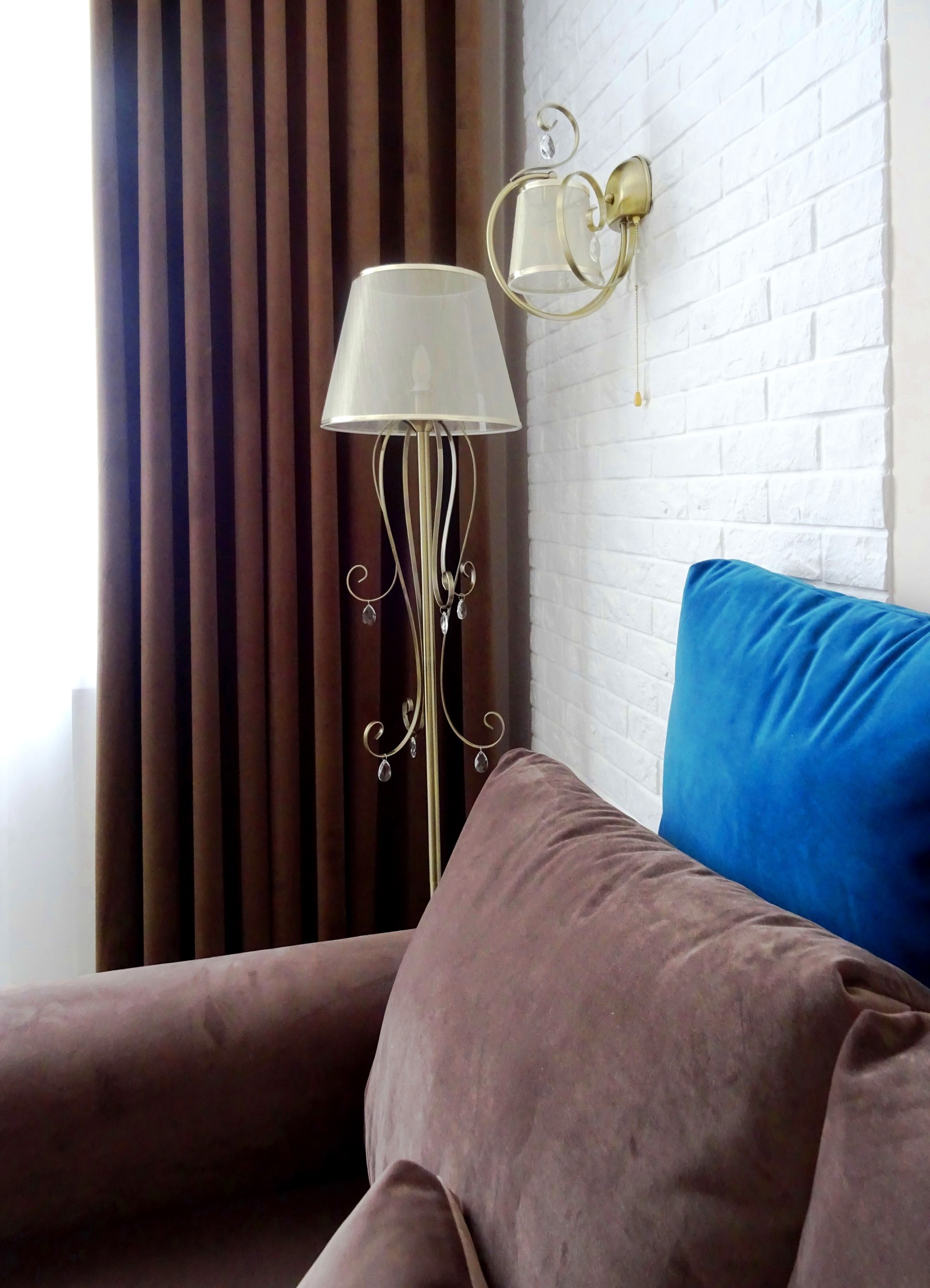 Бархатные шторы для гостиной