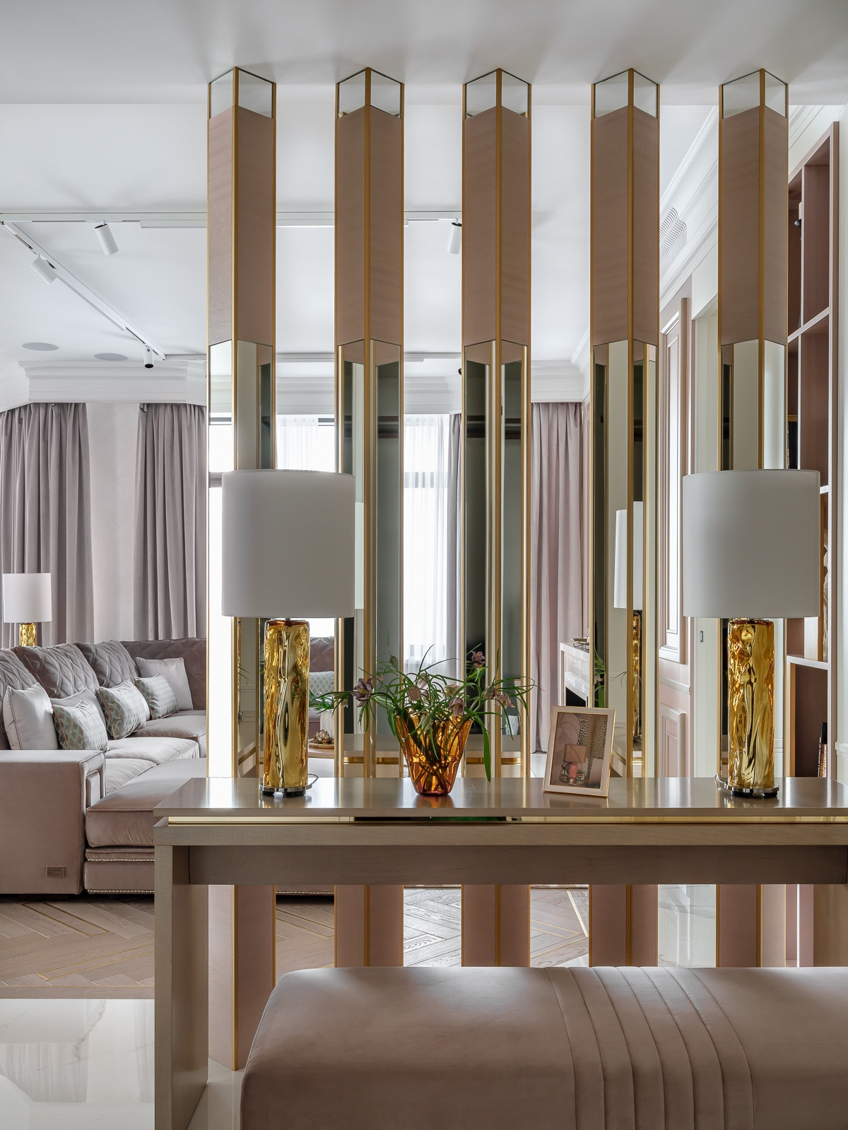 Люкс интерьер гостиной в Квартире 160 кв. м. в стиле Неоклассика