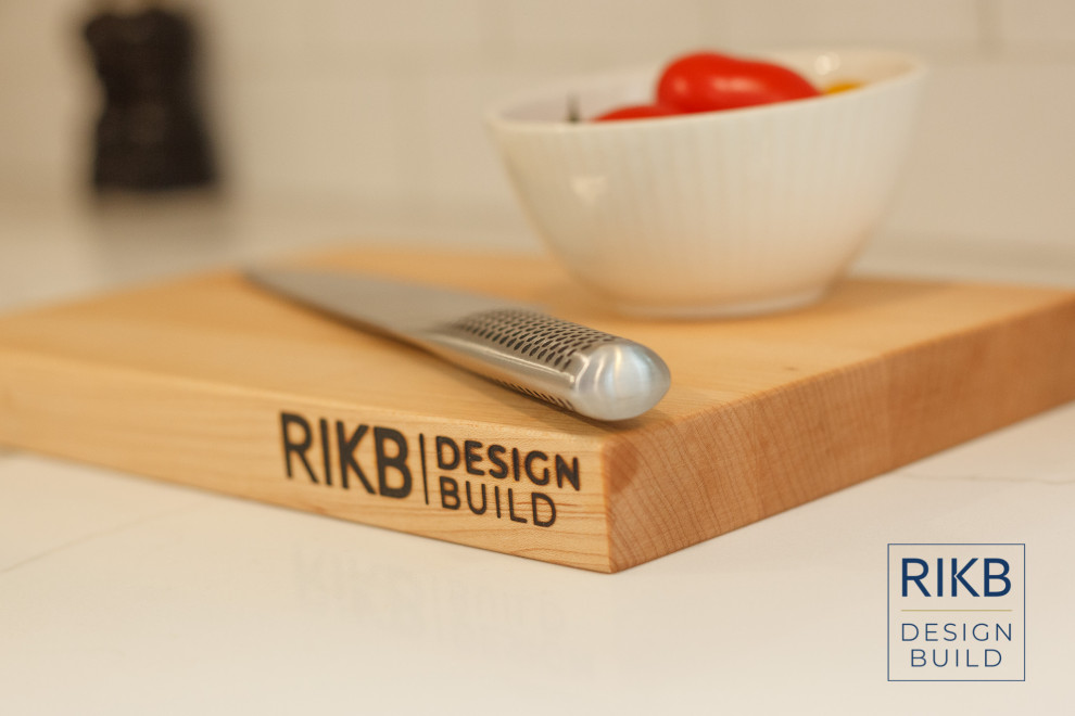 Example of a transitional kitchen design in Providence