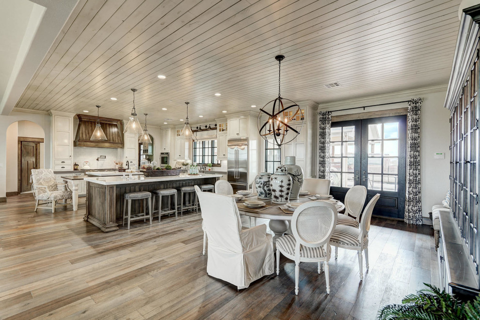 Home design - cottage home design idea in Oklahoma City