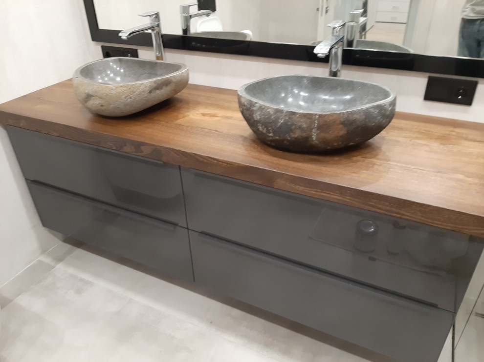 Столешница в ванную комнату