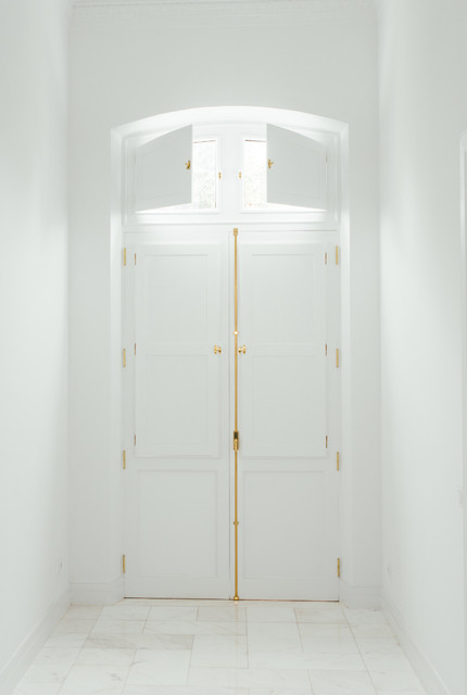 Rehabilitaci&oacute;n ede un casa catalogada traditional-entrance