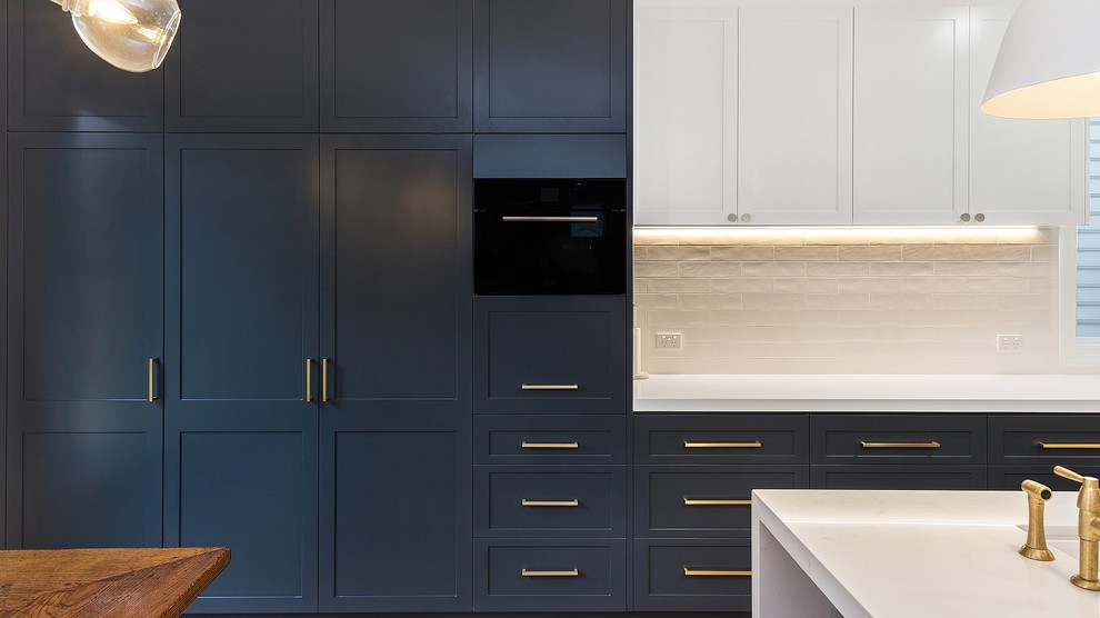 Inspiration for a contemporary kitchen in Sydney.