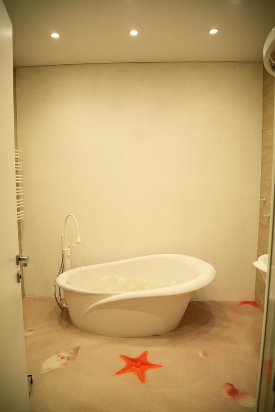 стеклянное панно