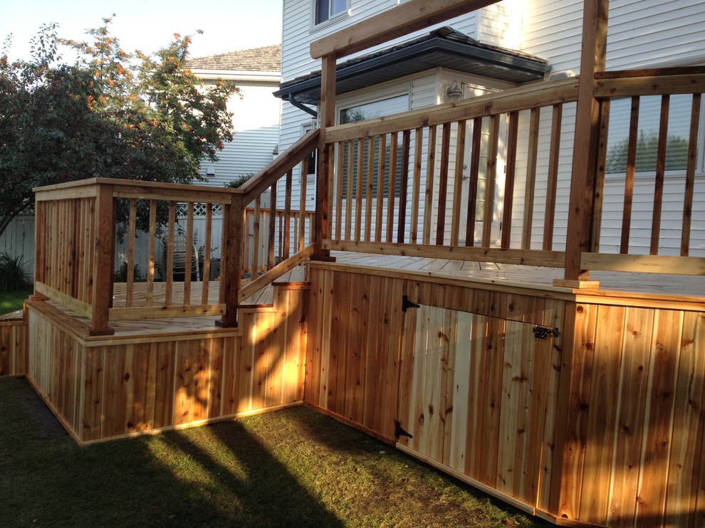 Cedar deck skirting with storage underneath - Cedar railing