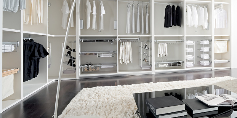 Photo of a contemporary storage and wardrobe.