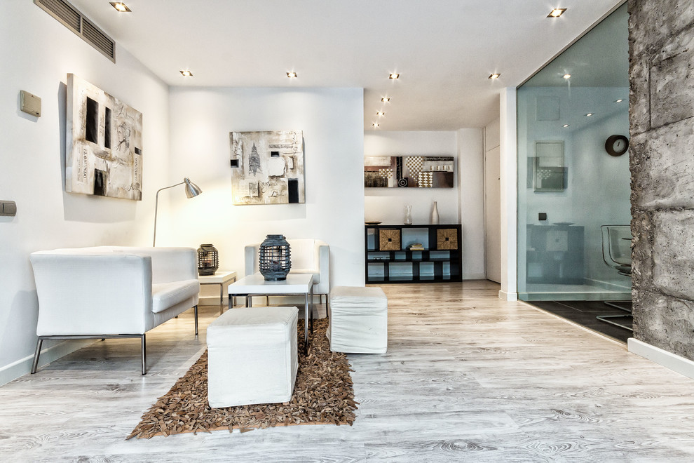 Design ideas for a contemporary living room in Malaga.