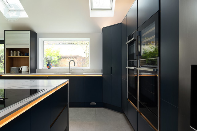 Handleless kitchen contemporary-kitchen