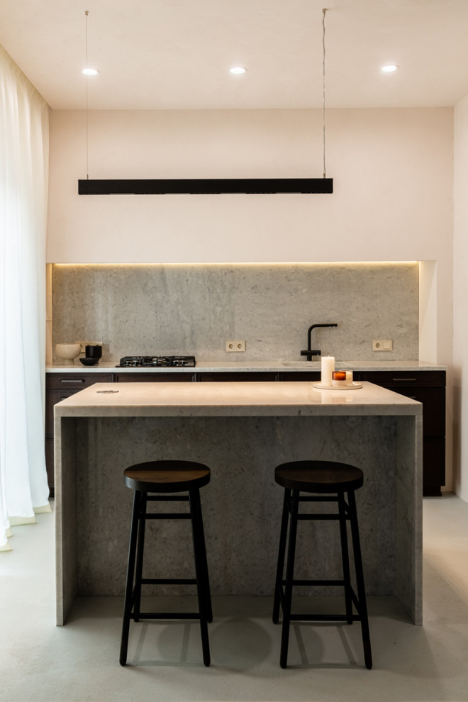 Софт-минимализм на мраморной кухне