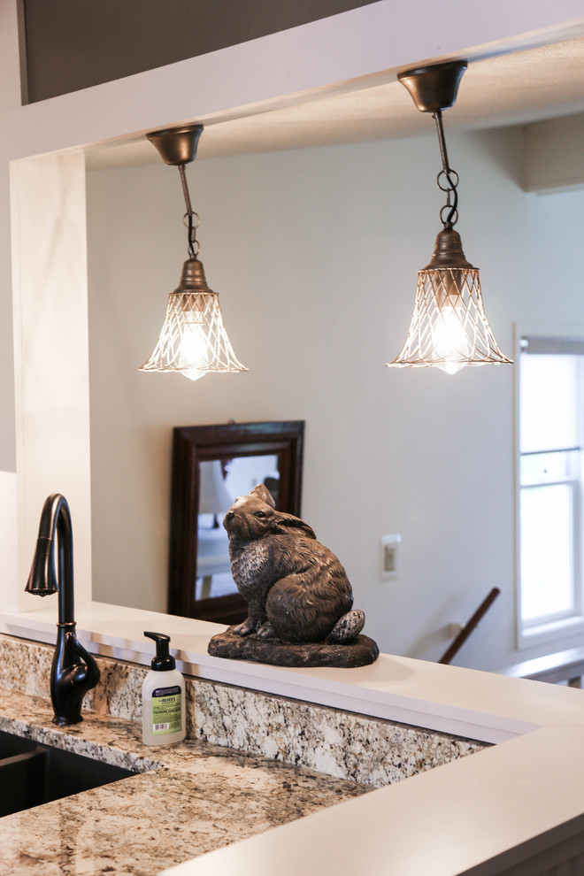 Home design - transitional home design idea