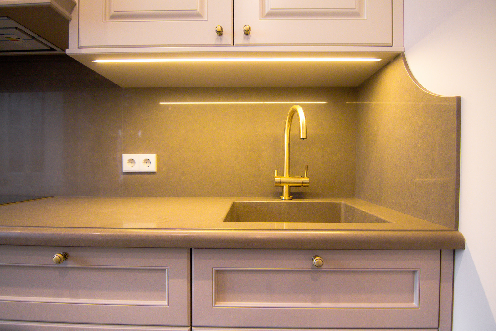 Кухня в американском стиле