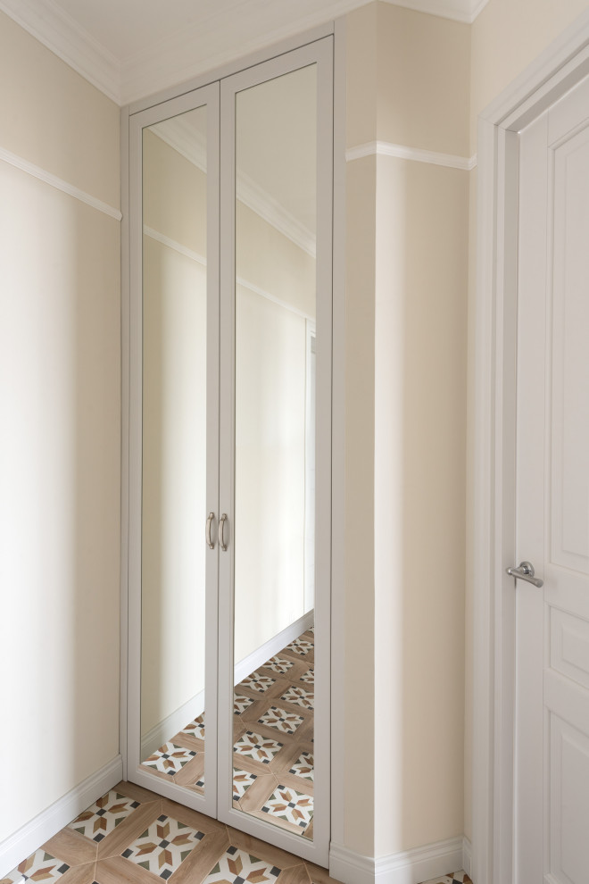 Шкафы и тумбы