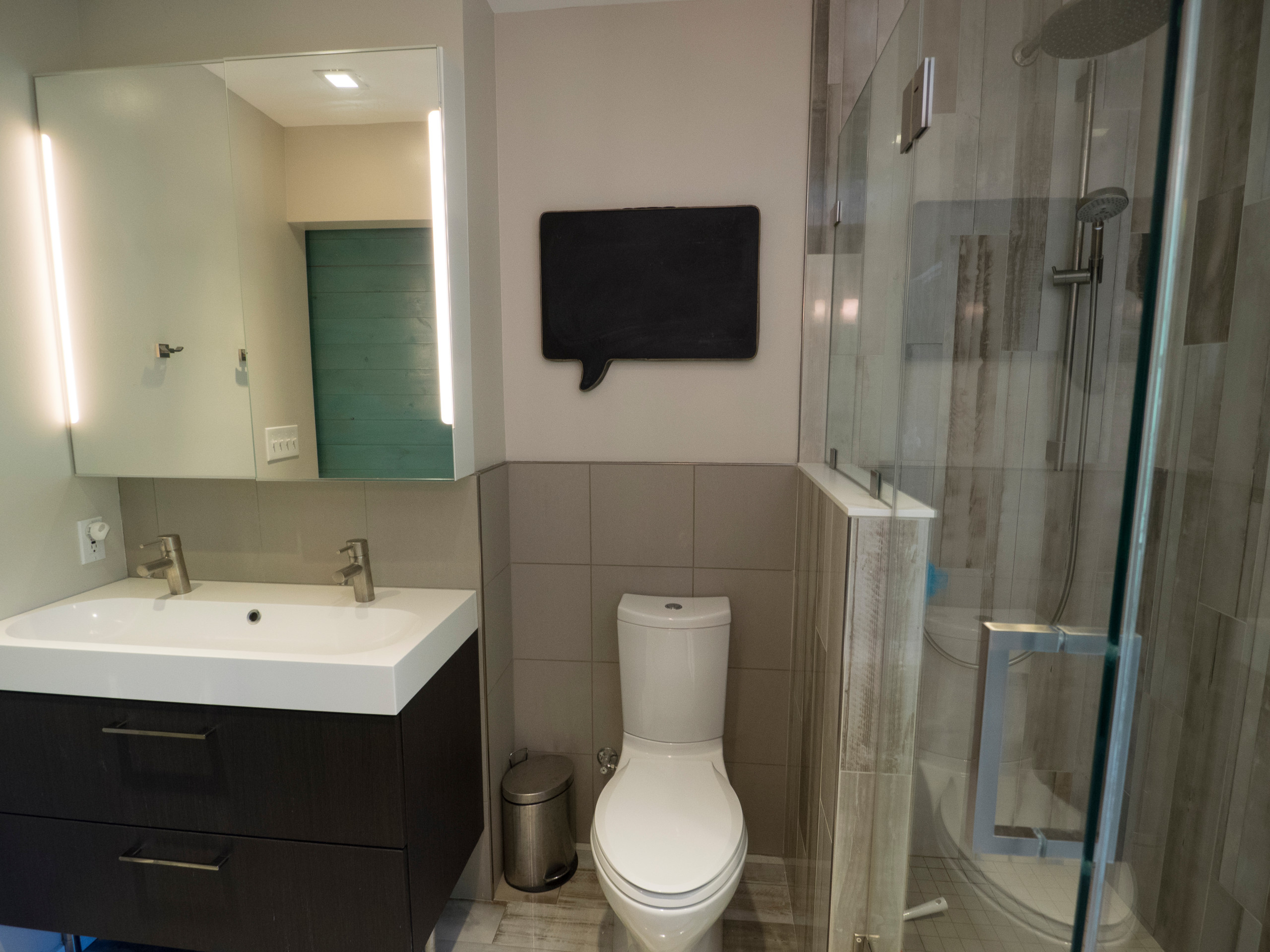 Tally Ho Bathroom