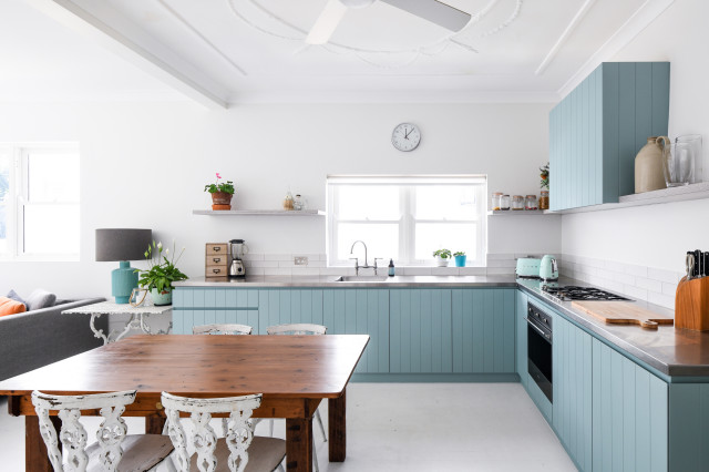 Blue Kitchen coastal-kitchen