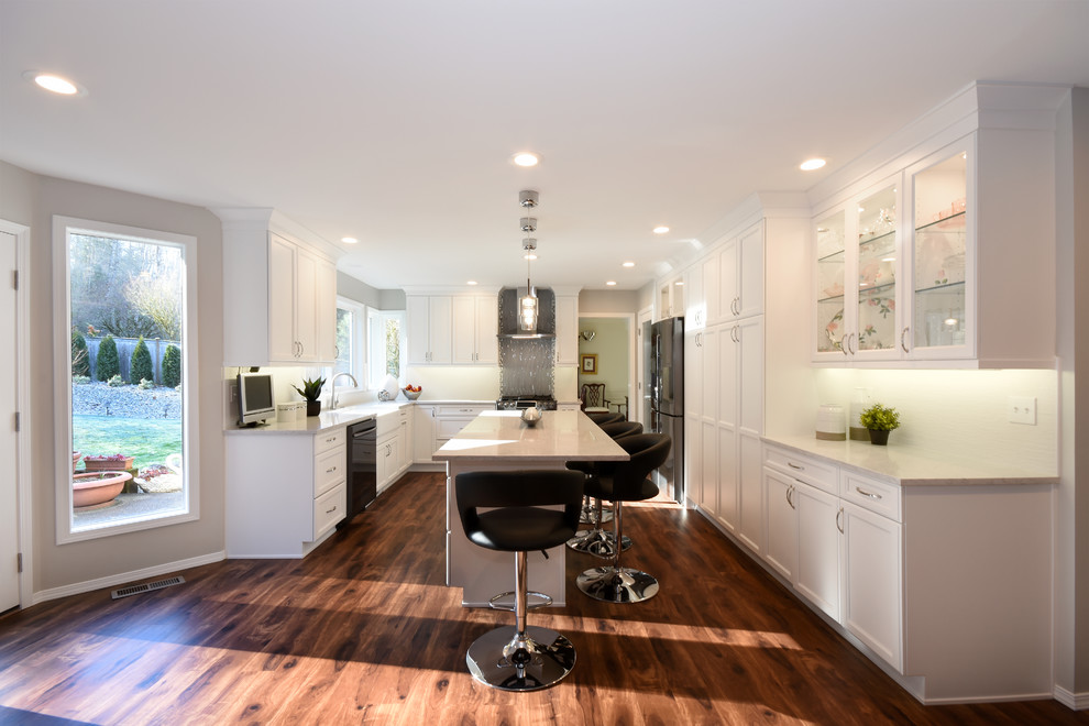 Inspiration for a transitional kitchen remodel in Seattle