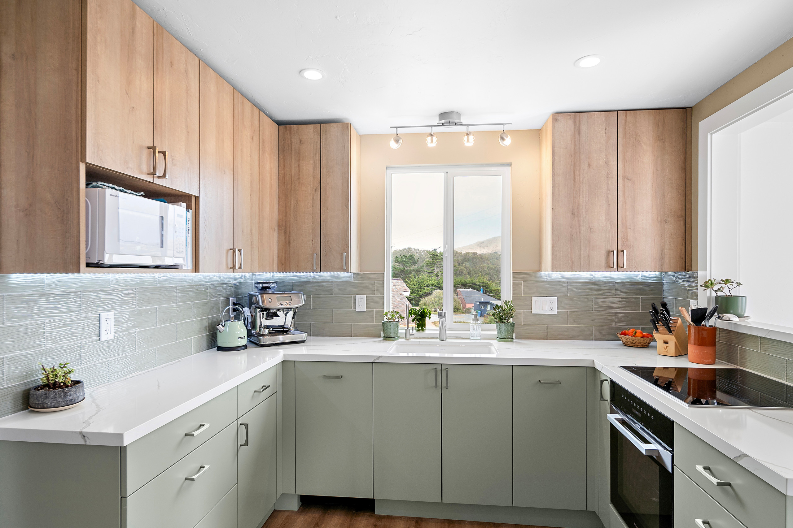 Bodega | Lovely Transitional Kitchen Remodel