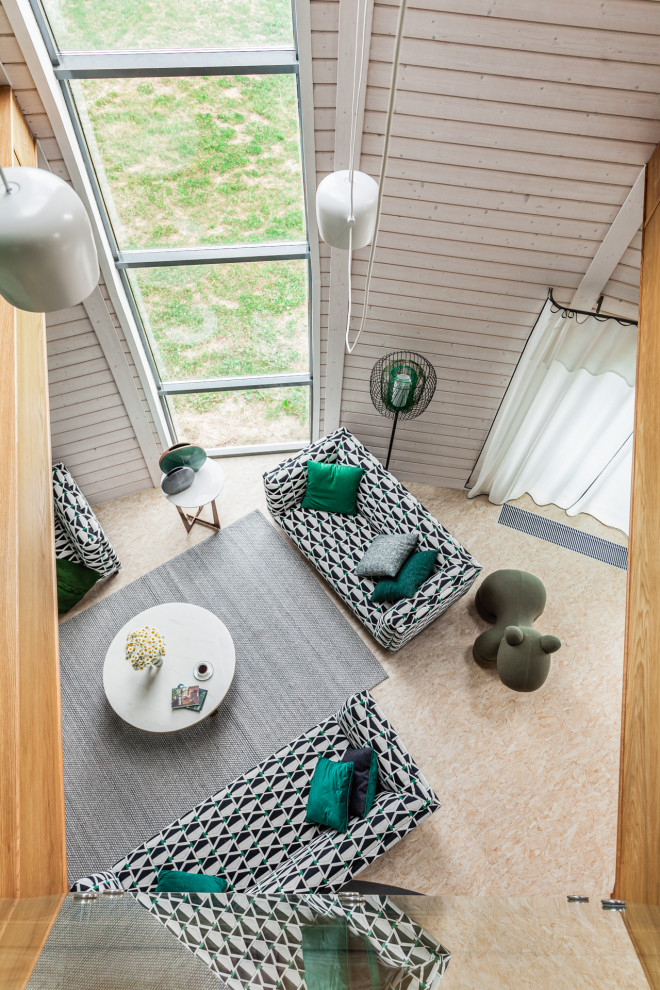 Купольный дом у воды