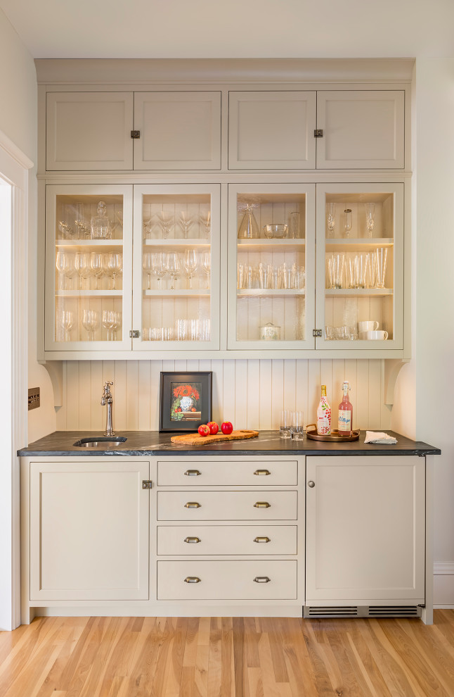 Lowry Hill Kitchen - Traditional - Kitchen - Minneapolis - by Kate Roos ...