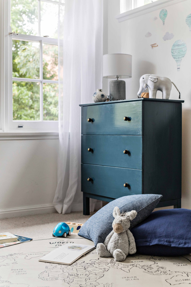 Contemporary kids' room in Sydney.