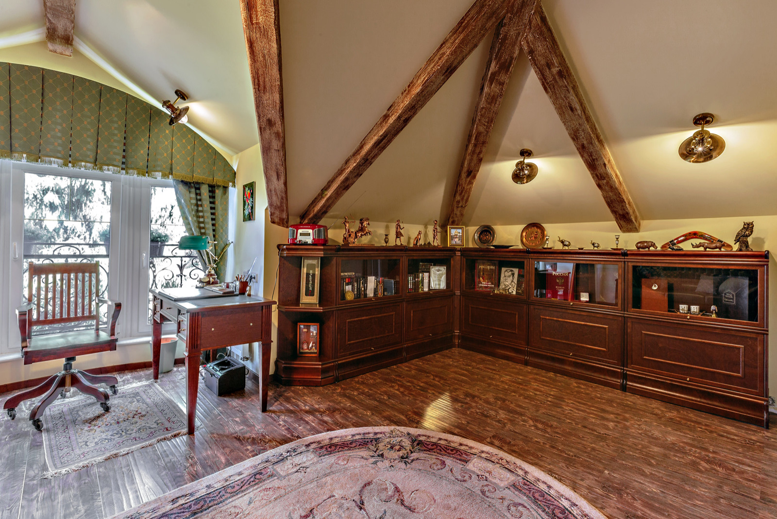 Английское чаепитие (Дом в поселке Зеленый мыс)