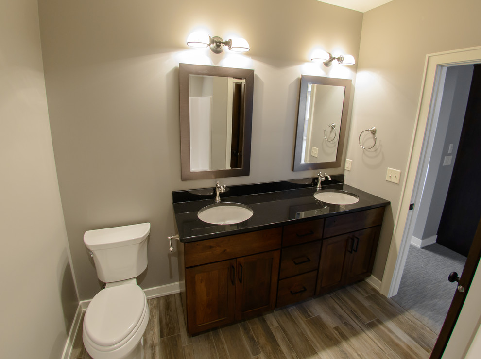 Bathroom - transitional bathroom idea