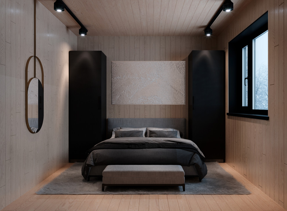 Cette photo montre une chambre parentale scandinave en bois avec un mur marron, parquet clair, aucune cheminée, un sol beige et un plafond en bois.