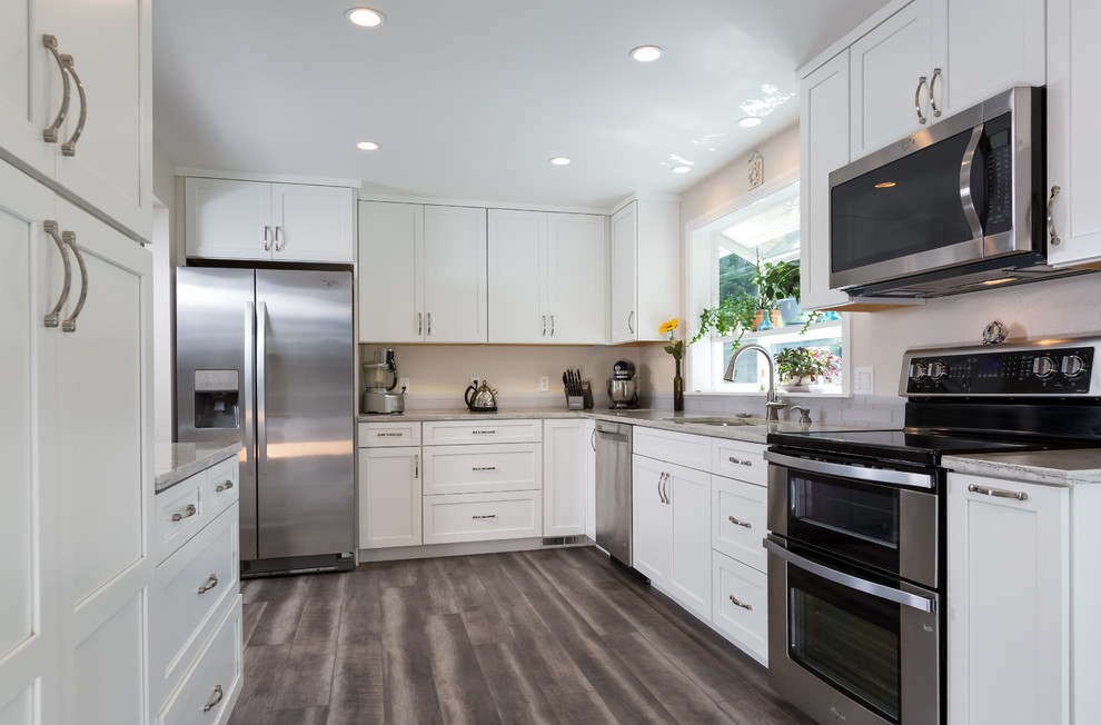 Inspiration for a mid-sized transitional kitchen remodel in Seattle