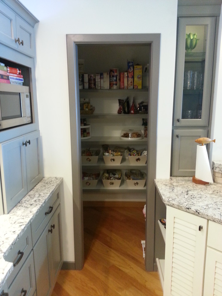 Kitchen - coastal kitchen idea