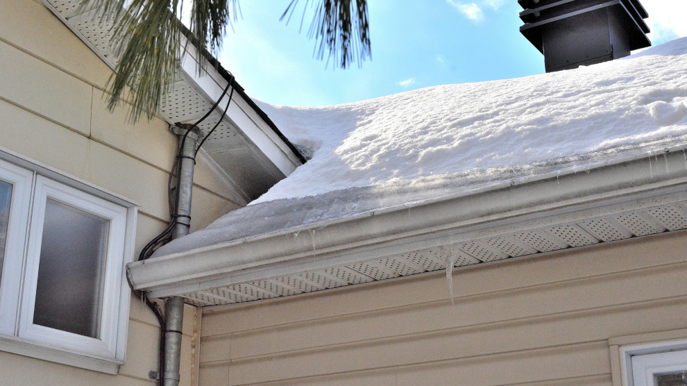 How to get rid of ice dams safely and effectively