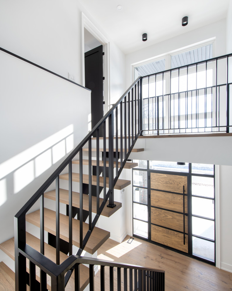 Inspiration for a transitional home design remodel in Ottawa