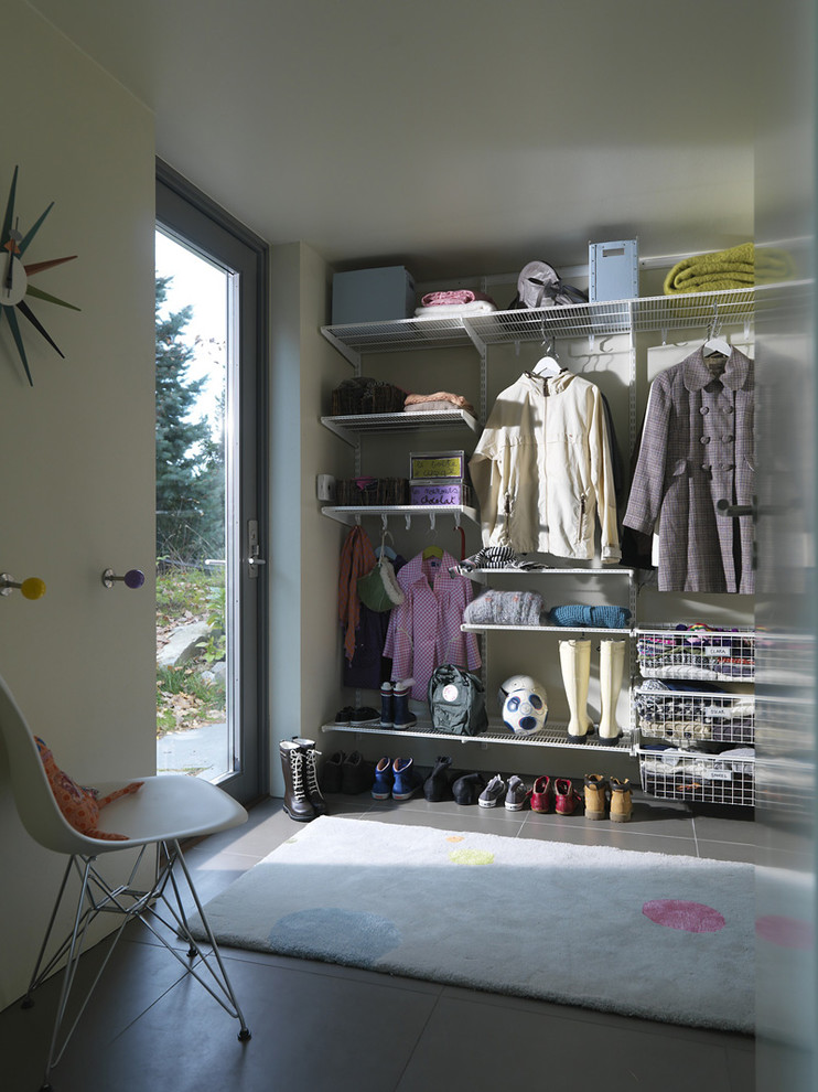 Прихожая с элементами Elfa