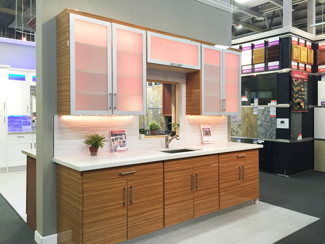 Oakland Jack London Square Showroom - Modern - Kitchen 