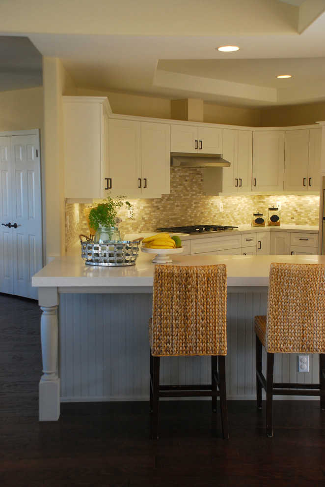 This is an example of a beach style kitchen in San Luis Obispo.