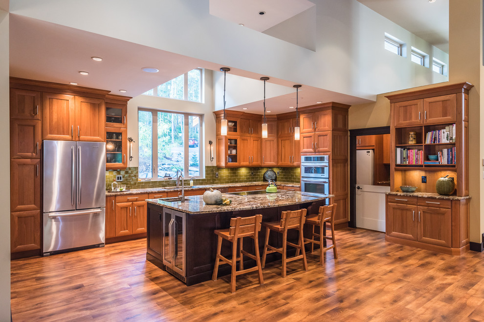 Kitchen - rustic kitchen idea in Vancouver